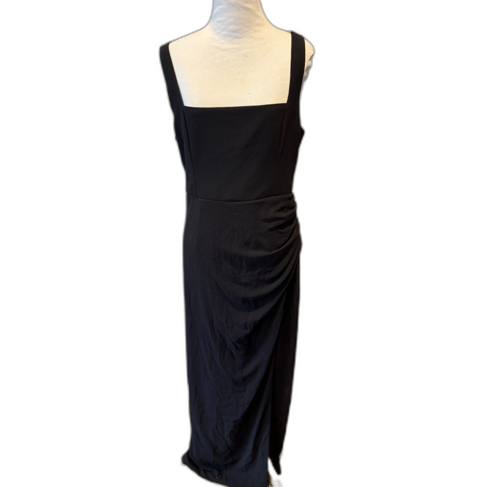 Large Lulus Black formal dress